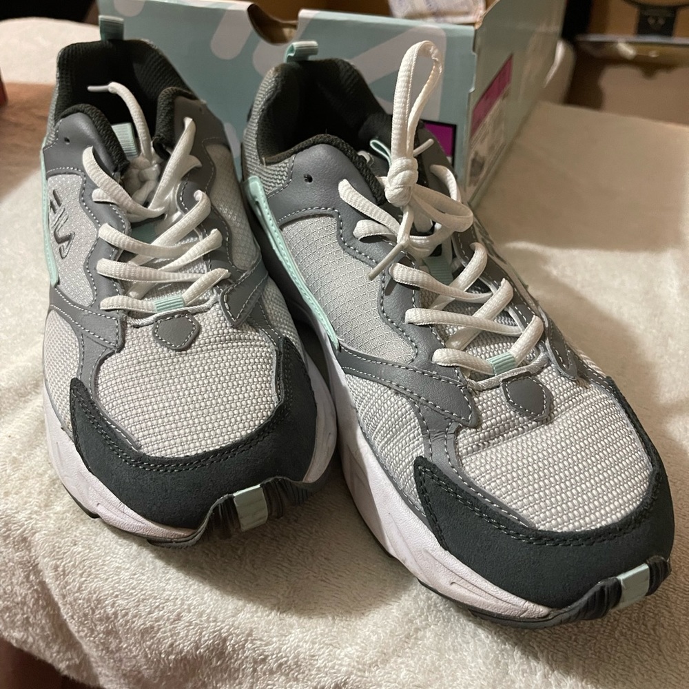 Fila women’s size 11 Recollector. Grey, mint, and white.